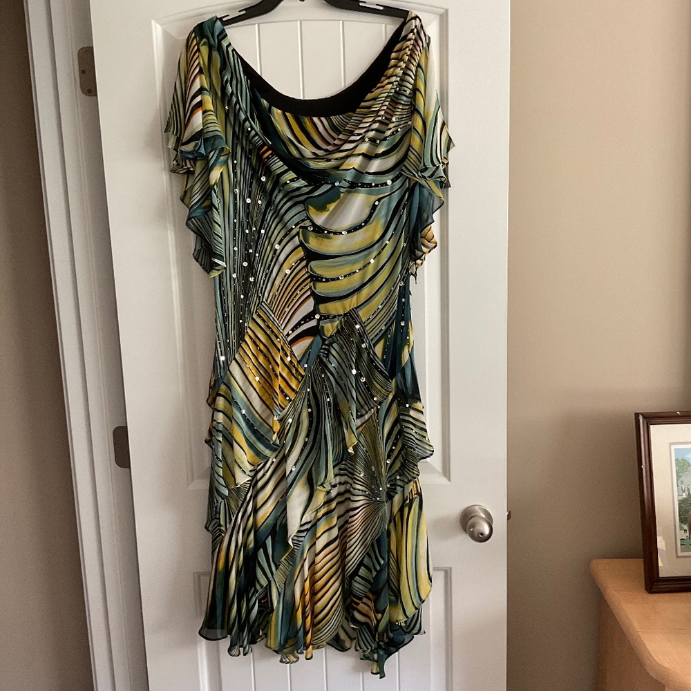 Signature boat neck dress, 16w, multi colored